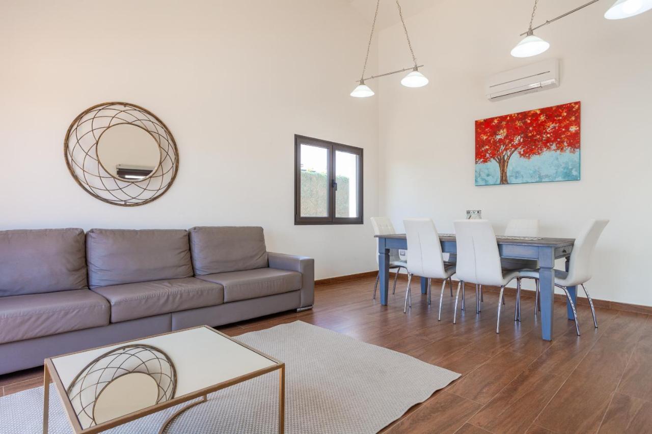 Villa Zafiro 13 Golf Private Pool Caleta De Fuste By Holidays Home 외부 사진